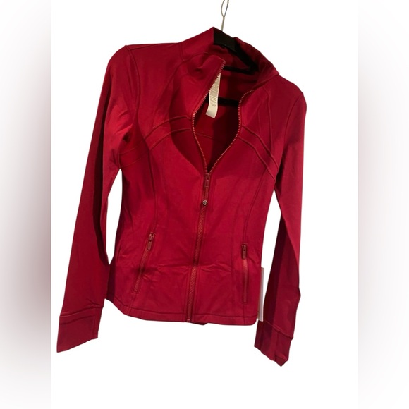 NWT Lululemon define jacket nulu BERRY RUNBLE Size 6